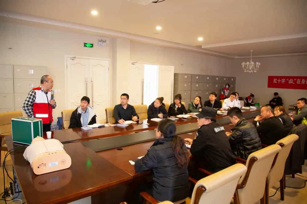 爱莲湾热点 | 红十字会“救”在身边应急救护志愿服务活动(图3) 爱莲湾热点 | 红十字会“救”在身边应急救护志愿服务活动(图3)
