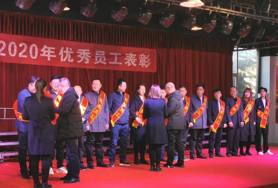 致每一位爱莲湾优秀员工(图6) 致每一位爱莲湾优秀员工(图6)