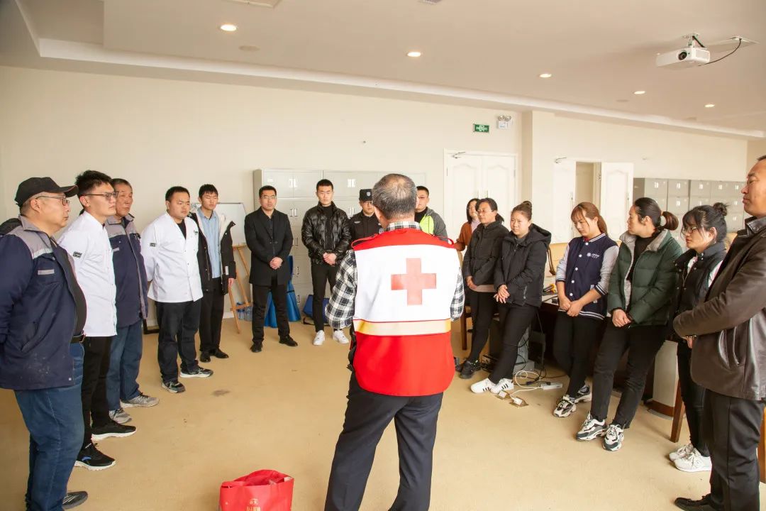 爱莲湾热点 | 红十字会“救”在身边应急救护志愿服务活动(图10) 爱莲湾热点 | 红十字会“救”在身边应急救护志愿服务活动(图10)