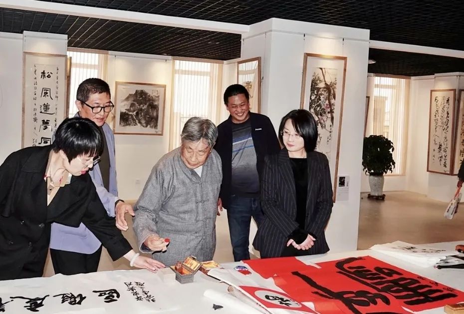 爱莲湾热点 | 著名艺术家李文启老师被聘为爱莲湾艺术学院名誉院长(图6) 爱莲湾热点 | 著名艺术家李文启老师被聘为爱莲湾艺术学院名誉院长(图6)